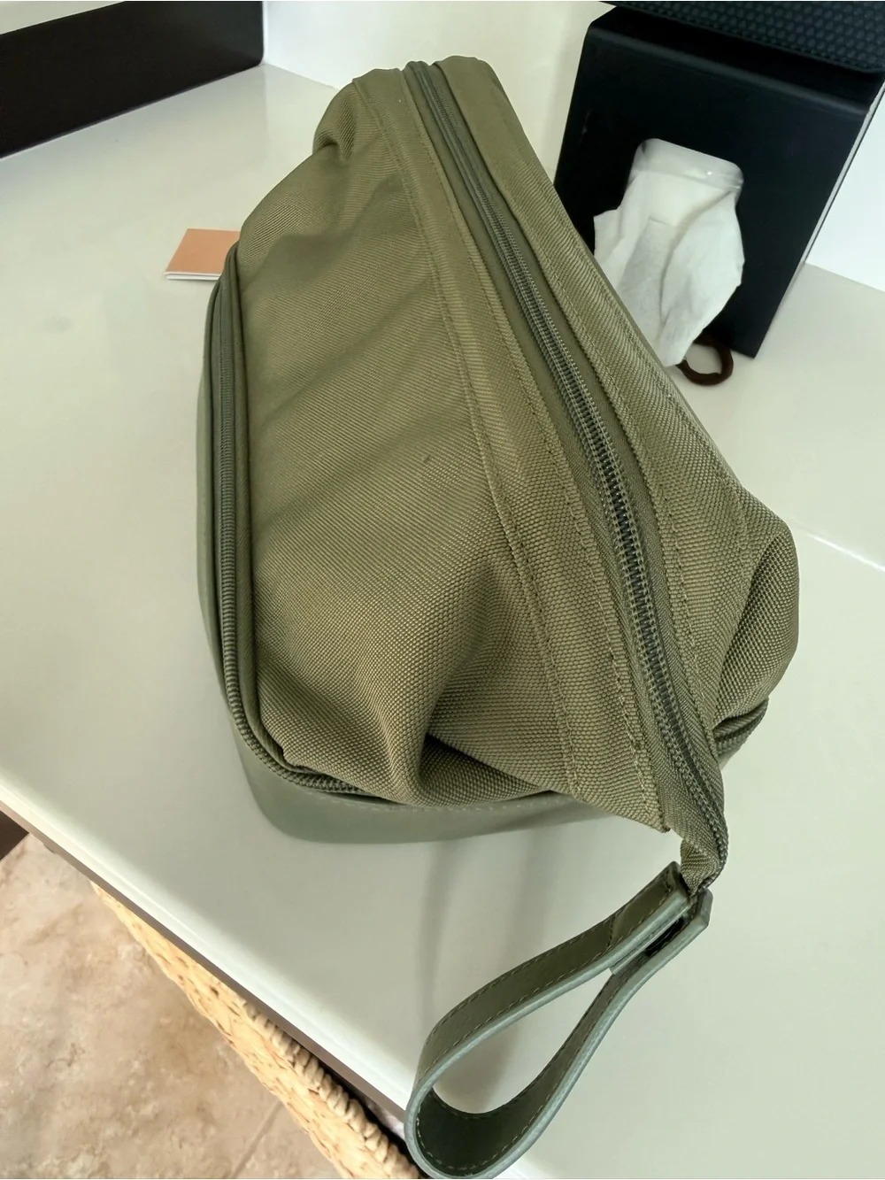 BEIS THE DOPP KIT Olive Green Travel Organizer Pouch